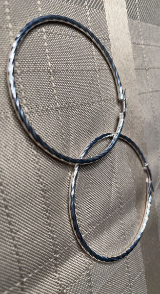 Twist Hoops